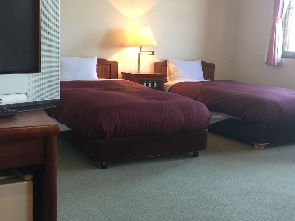 スーペリア 4 人部屋 客室1 | ホテル白樺湖榮園