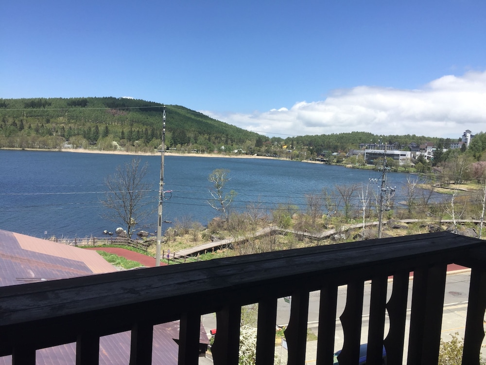 スーペリア 4 人部屋 レイク ビュー0 | ホテル白樺湖榮園