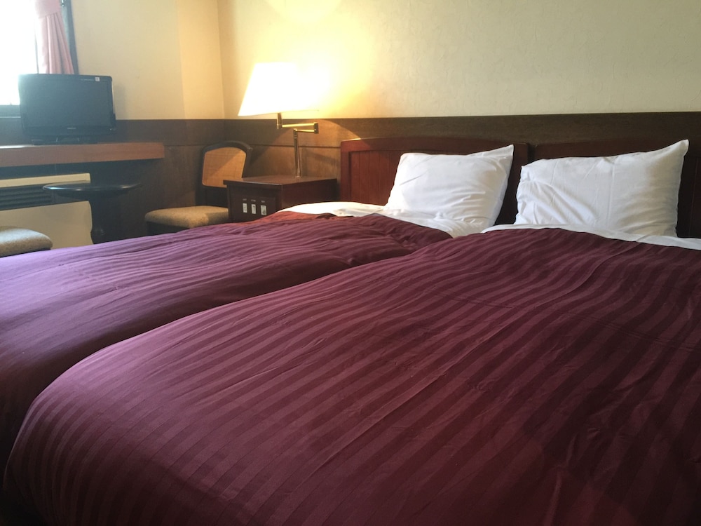 ツインルーム ガーデンビュー | ホテル白樺湖榮園