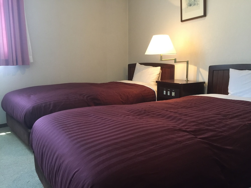 トリプルルーム マウンテンビュー | ホテル白樺湖榮園