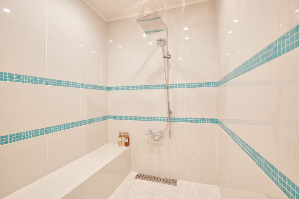 ベーシック コンドミニアム バスルームのシャワー0 | アダンリゾート 風〜 Fu 〜