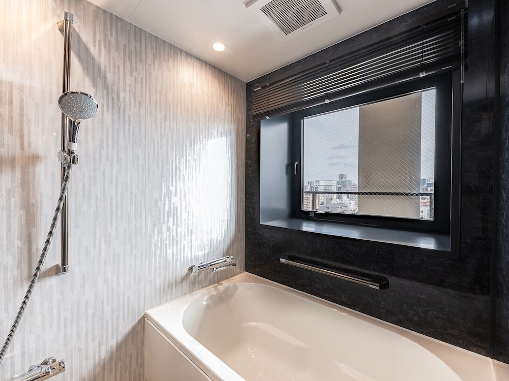 デラックスツイン 禁煙 バスルーム2 | ザ・ワンファイブ大阪なんば黒門