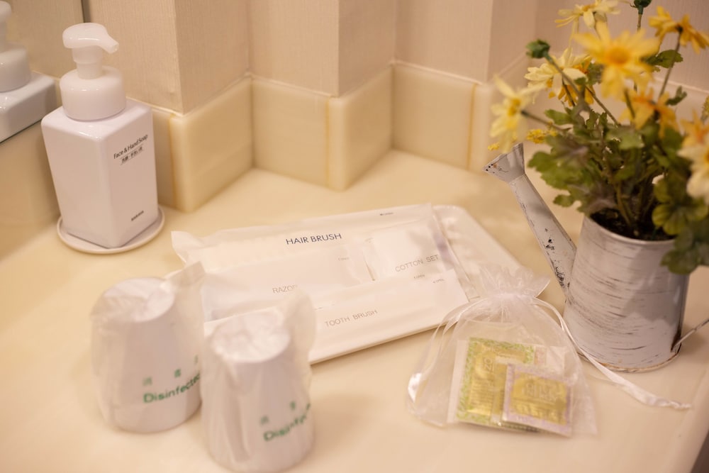 エコノミー ダブルルーム 禁煙 バスルーム0 | 波の上クリスタルホテル