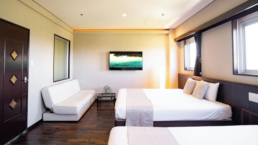 スタンダード ツインルーム 禁煙 客室1 | ライカムクリスタルホテル