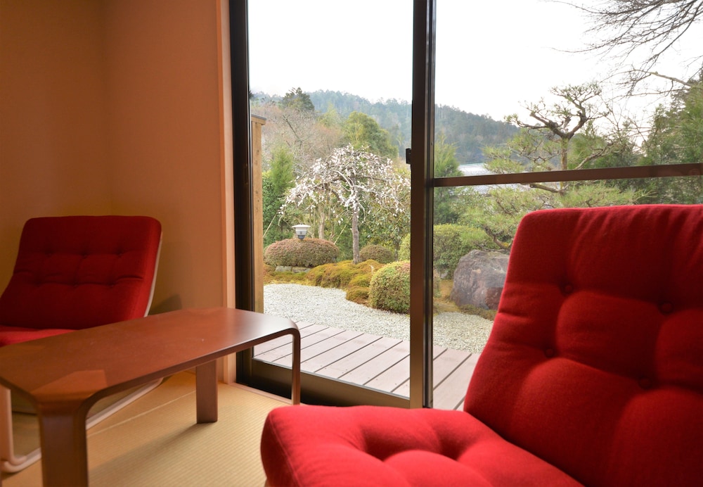 TATAMIツイン 客室1 | 京都大原の料理旅館 芹生