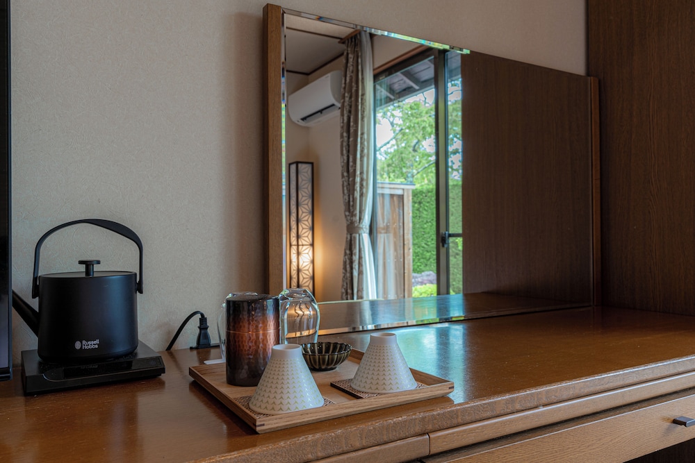 藤の間 客室の設備とサービス0 | 京都大原の料理旅館 芹生