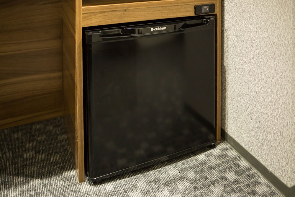 スタンダード ツインルーム シングルベッド 2 台 禁煙 小型冷蔵庫0 | ホテル アマネク 浅草駅前