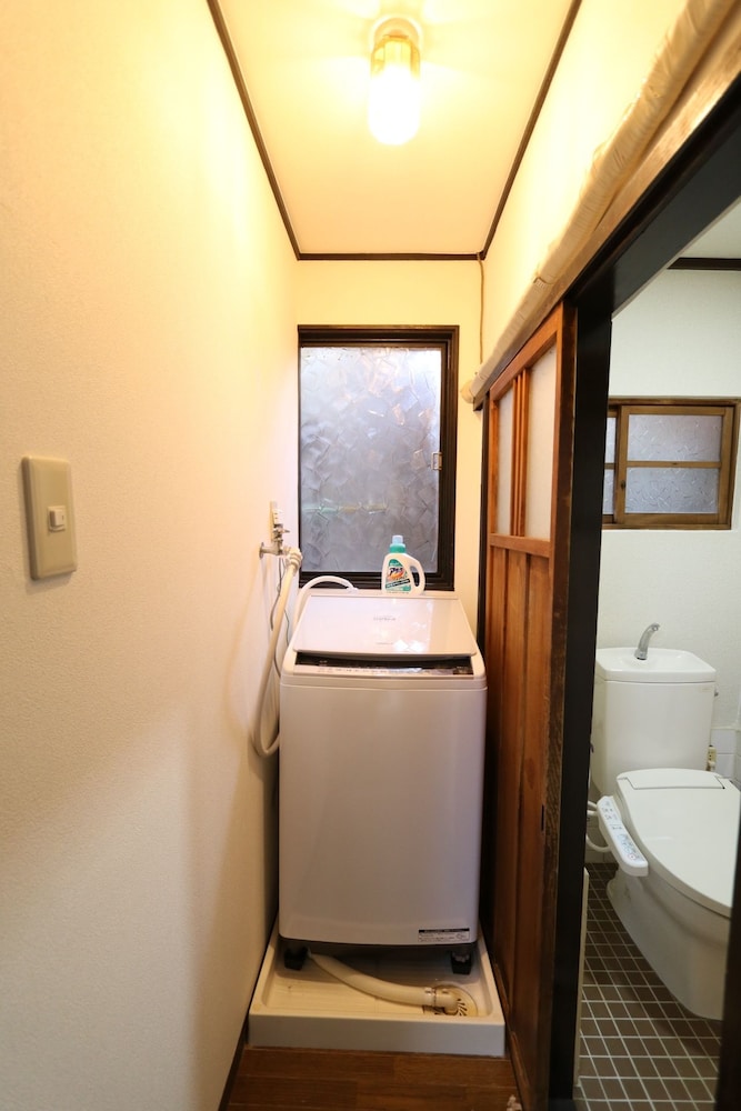 ハウス (Private Vacation Home) バスルーム0 | ゲストハウス イーナイン