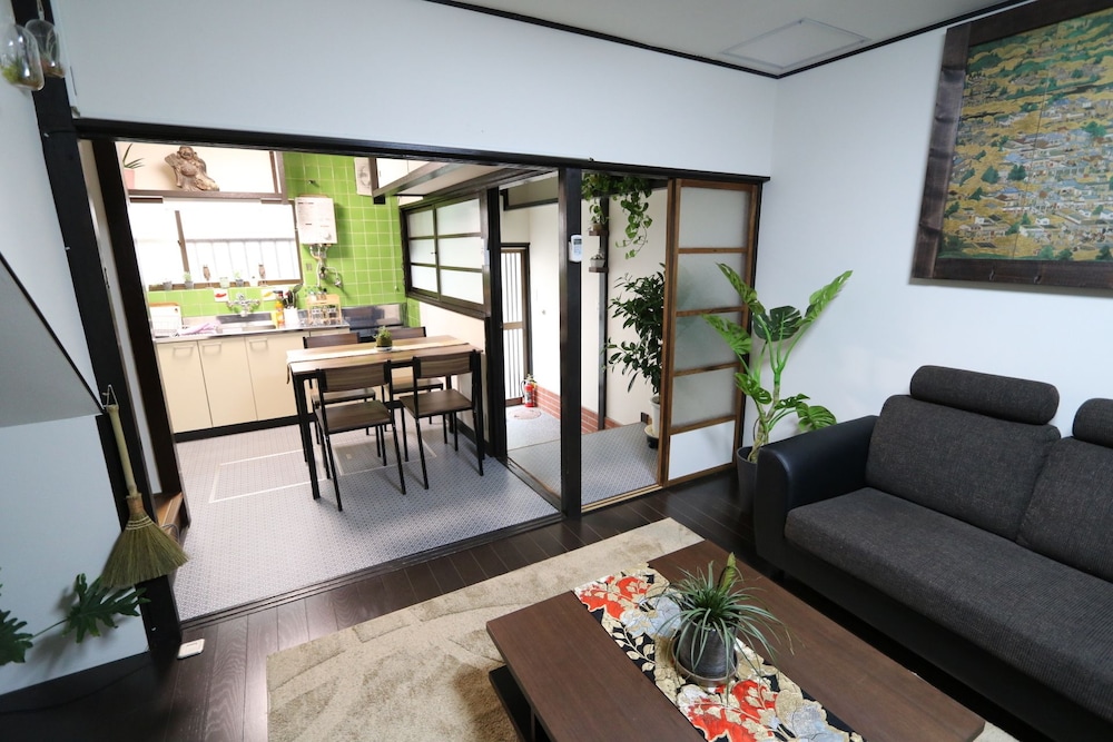 ハウス (Private Vacation Home) 客室1 | ゲストハウス イーナイン