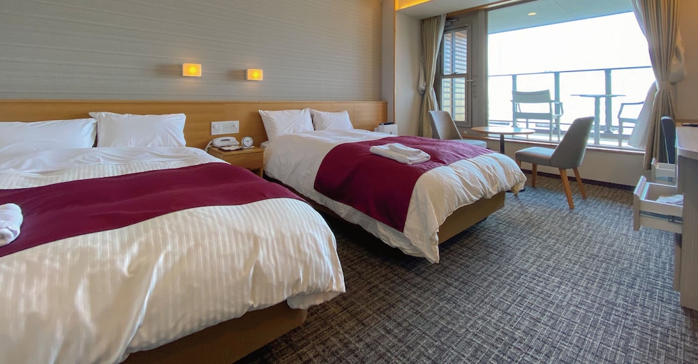 特別室 デラックスツインルーム - 富士山側 テラス付き (25.64平米) | 登り坂ホテル