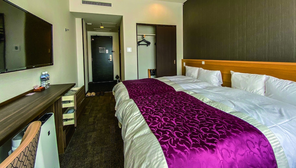 スタンダードツインルーム - 富士山側 最上階 客室2 | 登り坂ホテル