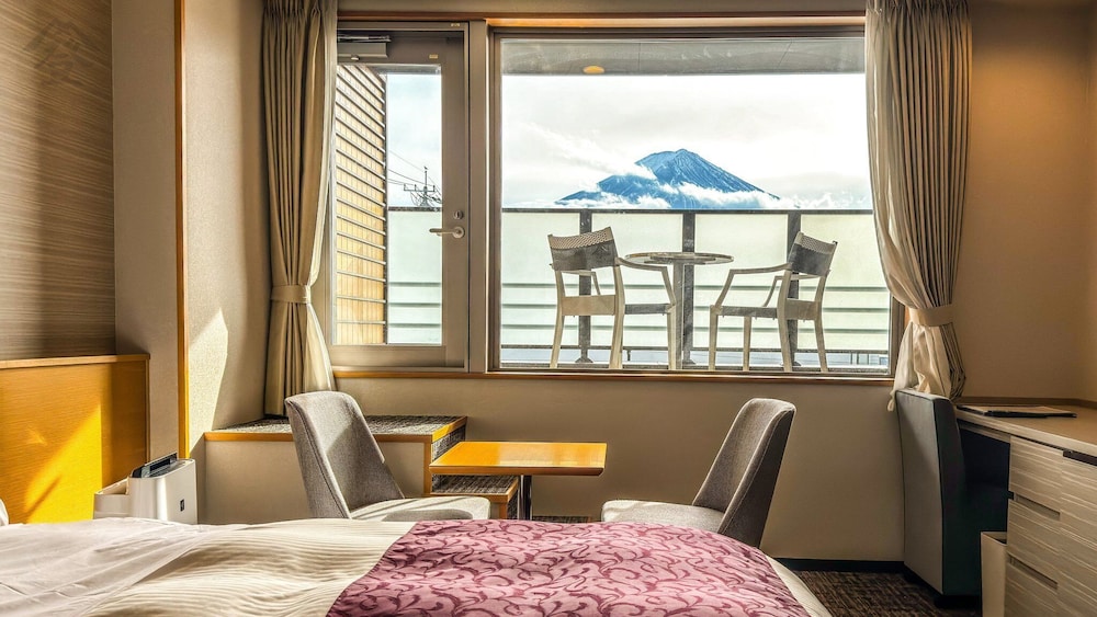 特別室 デラックスツインルーム - 富士山側 テラス付き, 2nd Floor (25.64平米) 客室1 | 登り坂ホテル