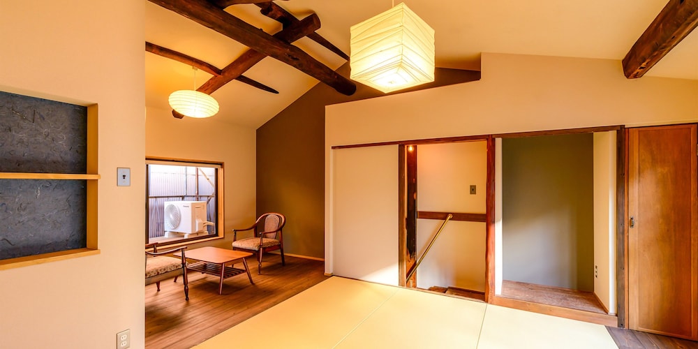 京町家一棟貸し 客室7 | 民宿 古梅川 別館 コウメノハナレ