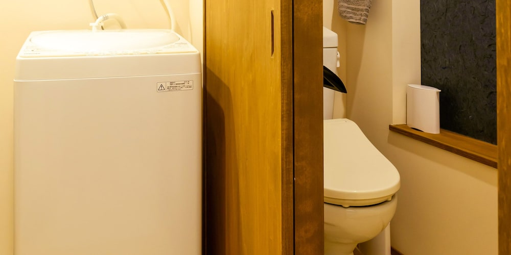 京町家一棟貸し バスルーム0 | 民宿 古梅川 別館 コウメノハナレ