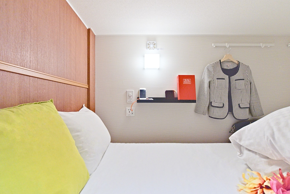 ラグジュアリー ドミトリー ルーム 女性専用 二段ベッド 2名分 (ペット不可) 客室8 | Feel Osaka Yu