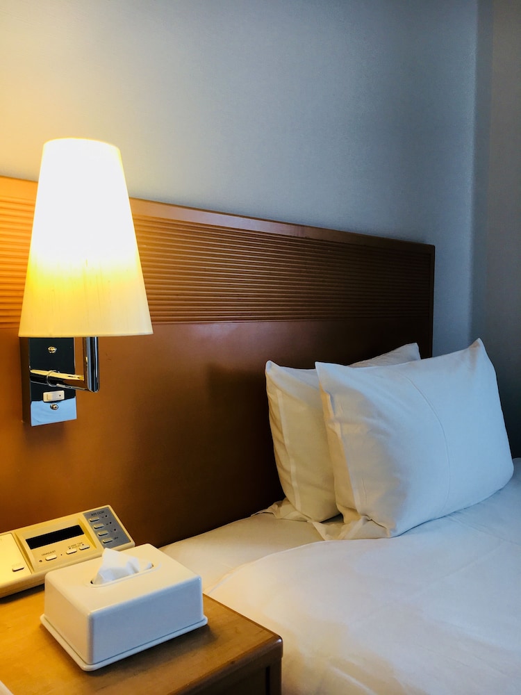 スタンダード ツインルーム 禁煙 客室3 | ホテル ウェルコ 成田