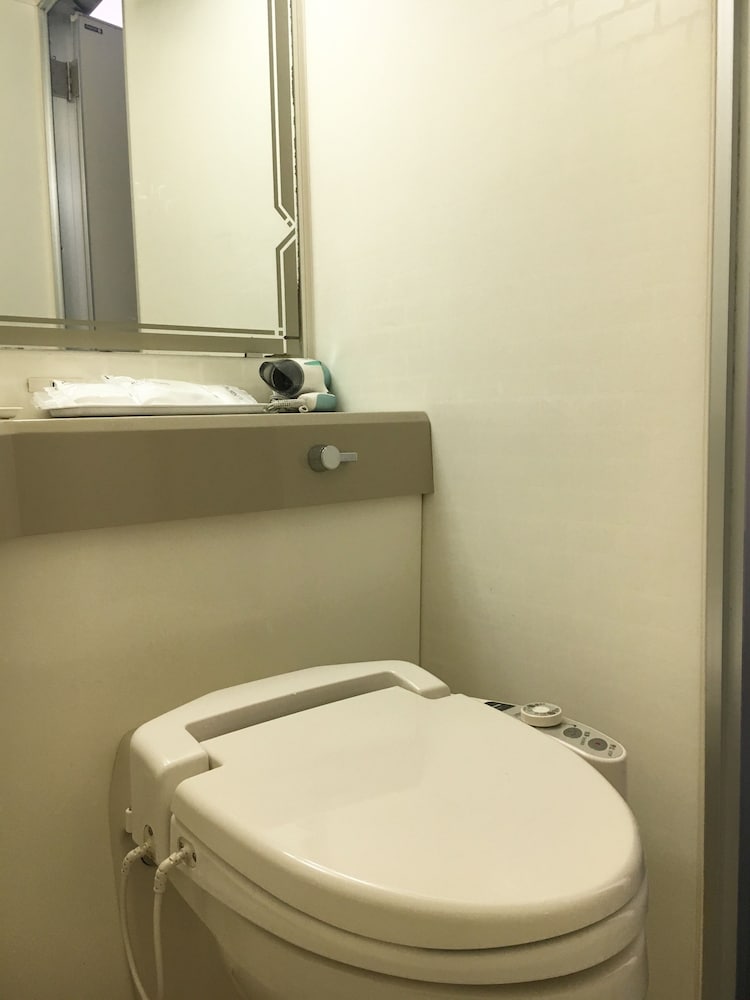 スタンダード ツインルーム 禁煙 バスルーム0 | ホテル ウェルコ 成田