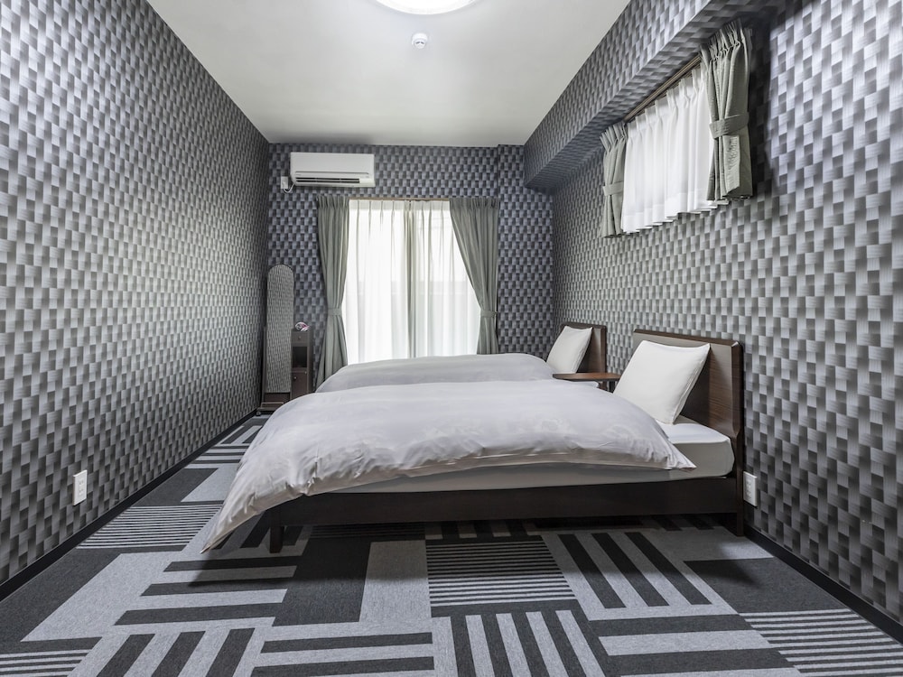 ツインルーム 禁煙 客室1 | Tabist 京蔵 京都二条