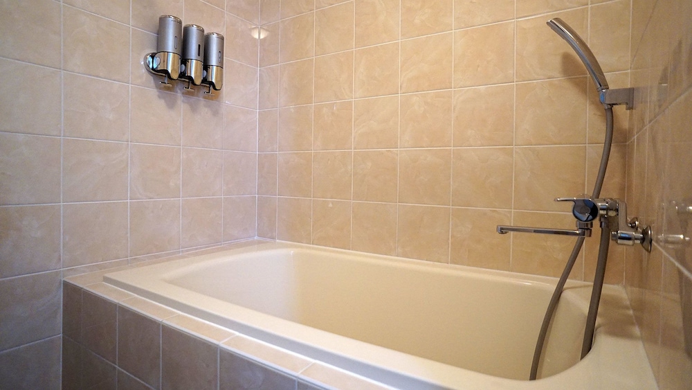 ベーシック 4 人部屋 バスルーム0 | ホテルフロムオキナワ