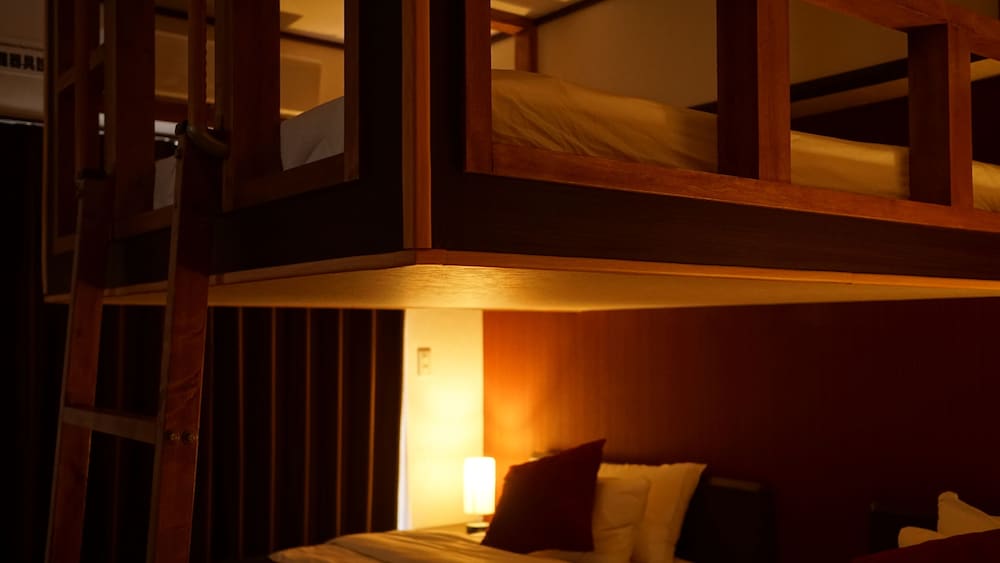 ベーシック 4 人部屋 客室2 | ホテルフロムオキナワ