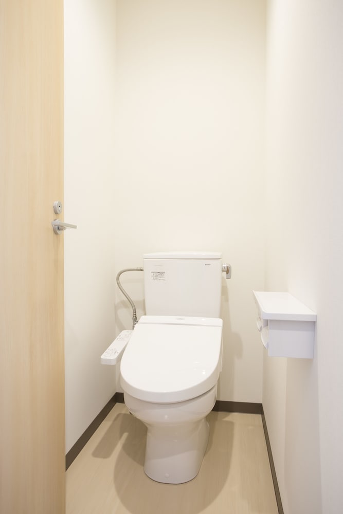 ベーシック ダブルルーム バスルーム1 | SUN PLAZA HOTEL 富士山中湖