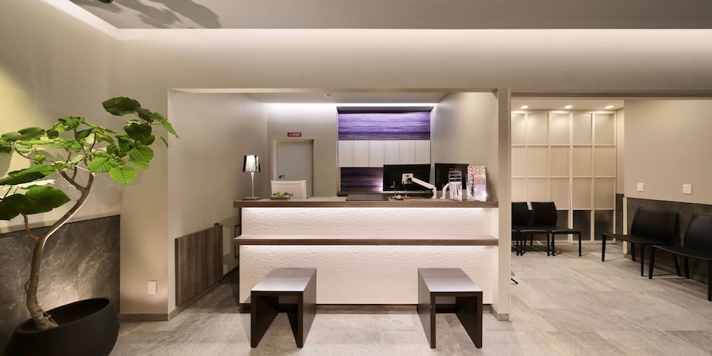 フロント1 | 日本橋クリスタルホテル II