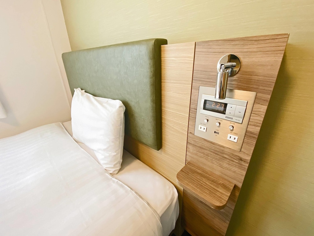 スタンダード ルーム ダブルベッド 1 台 禁煙 客室3 | コンフォートホテル札幌すすきの