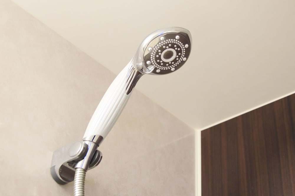 デラックス ダブルルーム 喫煙可 バスルームのシャワー0 | リッチモンドホテル宇都宮駅前