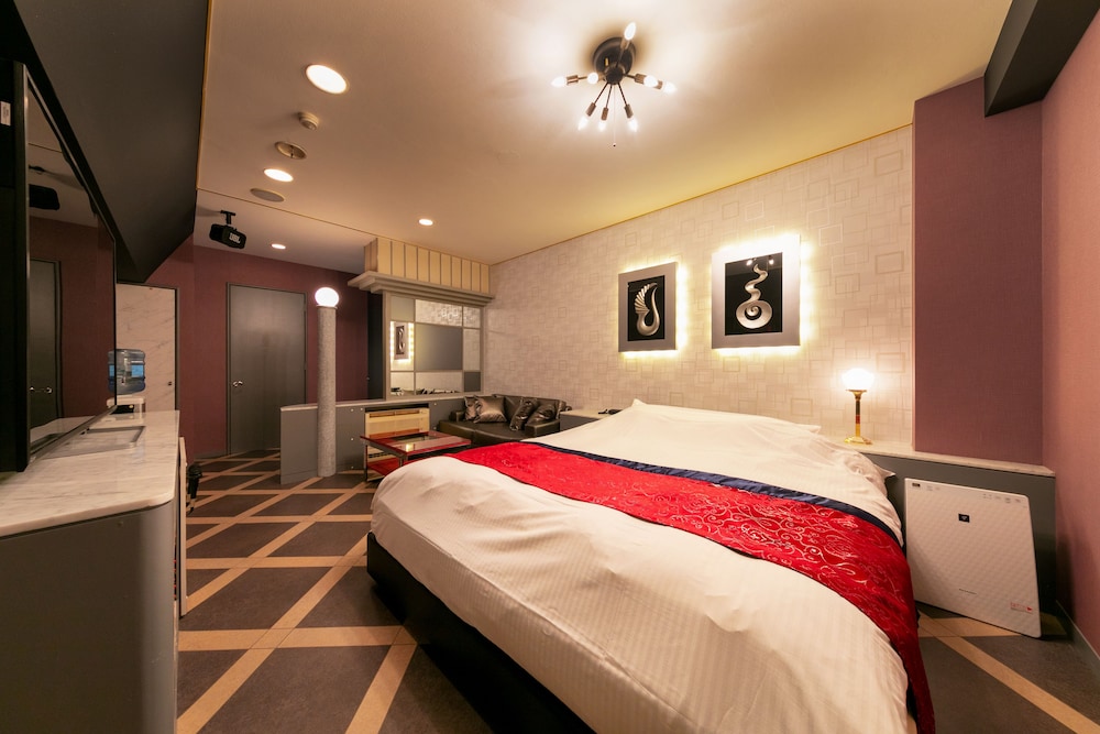 デラックス ダブルルーム 客室2 | ホテルエルディア山梨店 - 大人限定