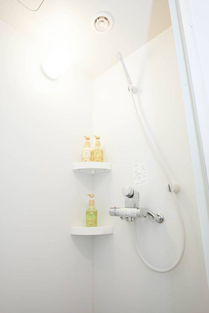 貸切部屋 1名~2名 バスルーム1 | 安らぎの女子宿 赤坂の里