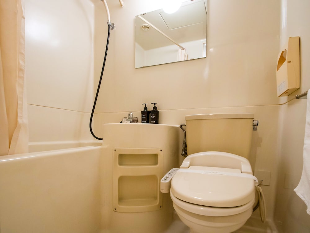 トラディショナル トリプルルーム (Japanese Room) バスルーム0 | Tabist ホテル富士