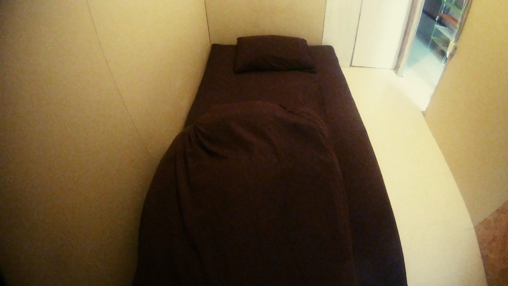 個室2 ツインルーム 部屋お任せ | ゲストハウス なんで家ねん