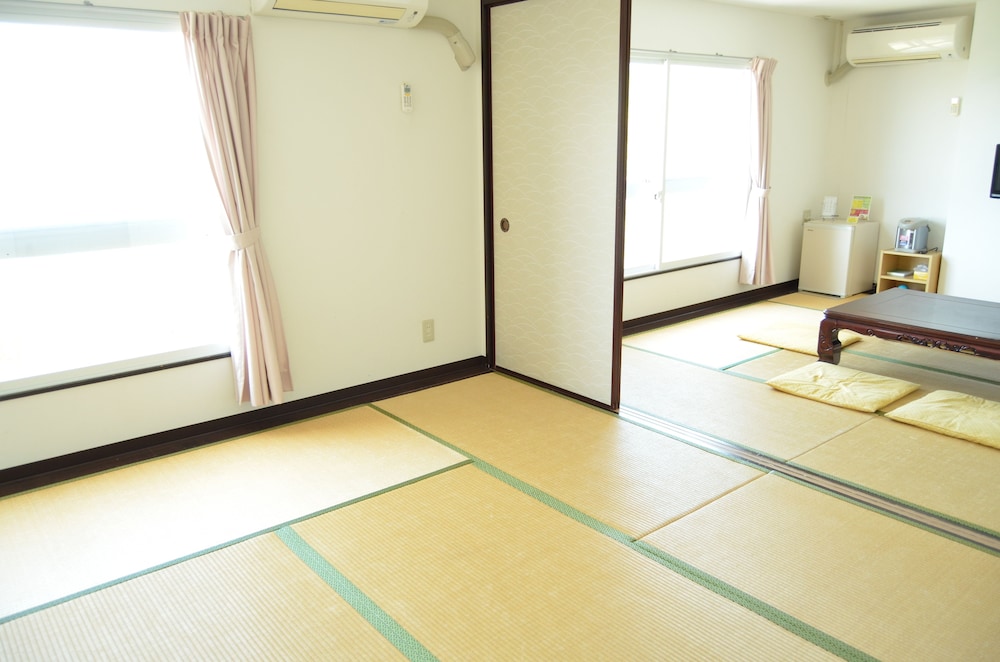 和室12畳 客室2 | ホテルいんのしま
