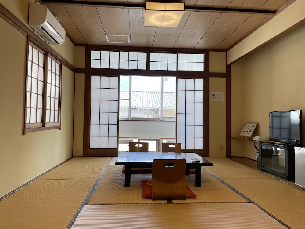 客室1 | ゲストハウス サンライン別府 客室1 | ゲストハウス サンライン別府