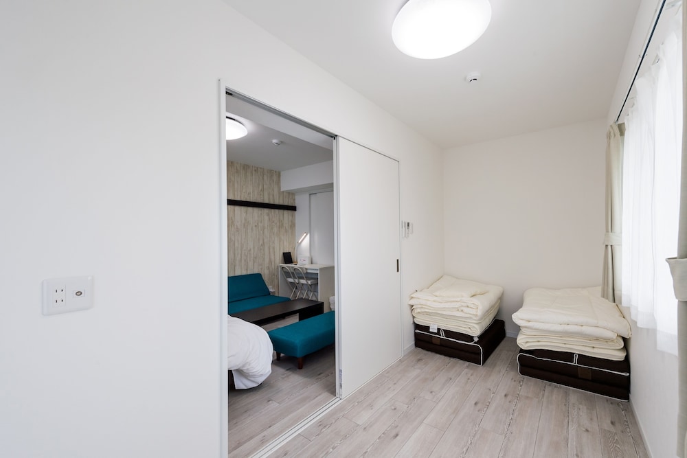 ダブルルーム ( B ) 客室11 | ホテルトーマス名護