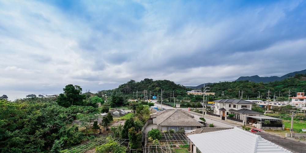 ダブルルーム ( A ) 部屋からの景観0 | ホテルトーマス名護