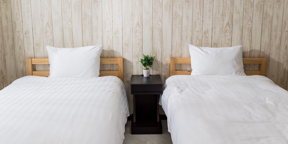 ツインルーム ( A ) 客室4 | ホテルトーマス名護