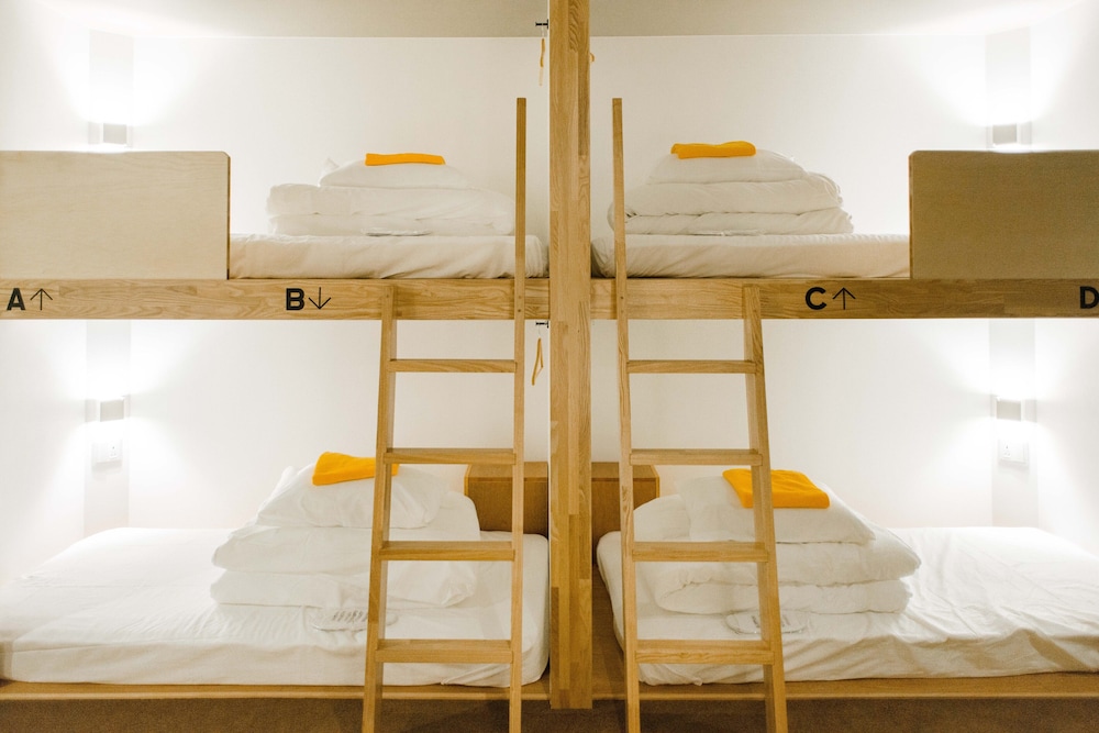 6人部屋 バス /トイレなし | WPÜ HOTEL HAKONE