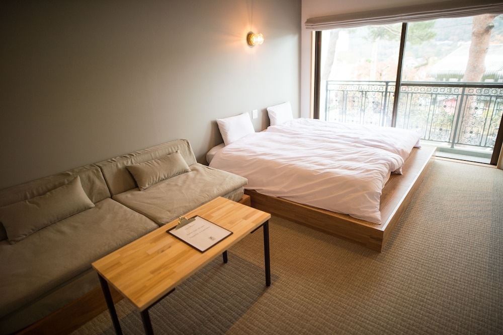 トリプルルーム 専用バスルーム 客室3 | WPÜ HAKONE