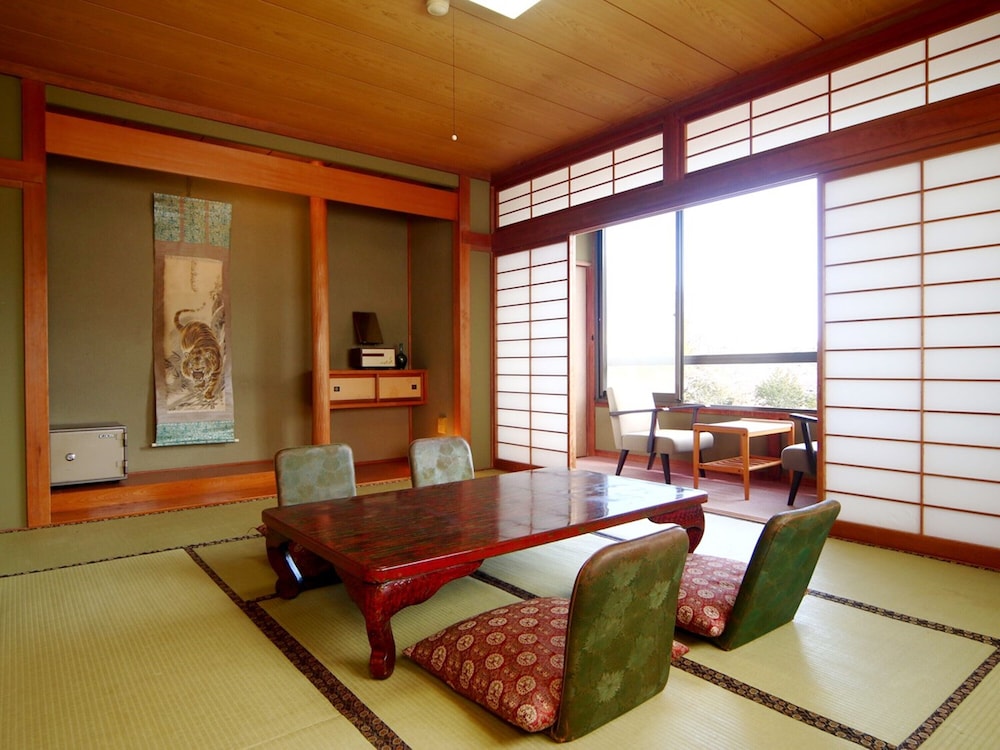 メインイメージ | ゲストルーム ふる里村工芸館
