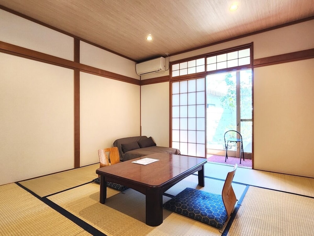 スイート 客室8 | ゲストルーム ふる里村工芸館