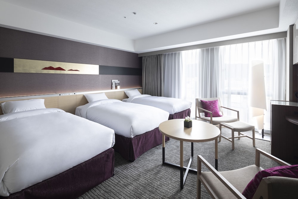 [全室禁煙] デラックスコーナーツインルーム | クロスホテル京都