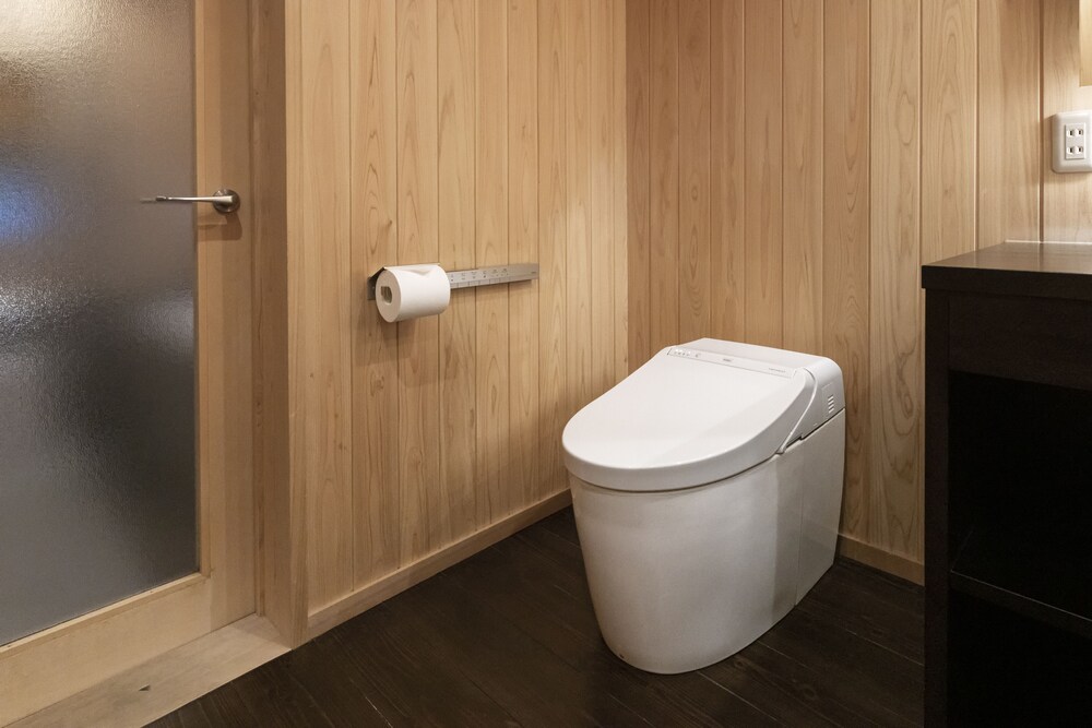 町屋 （7名） バスルーム4 | 鈴 プレミアム町家　薫風