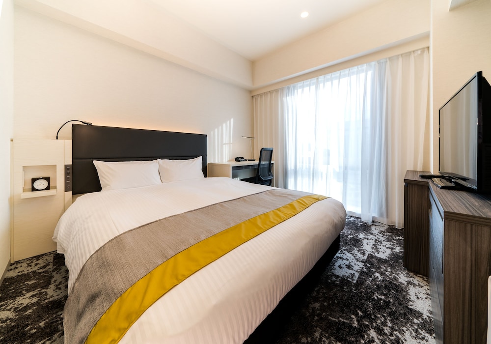 スタンダード ダブルルーム 喫煙可 (2名利用) | ダイワロイネットホテル姫路