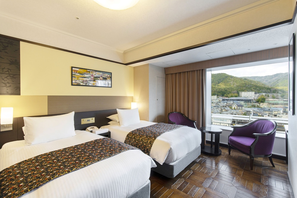 デラックス ツインルーム | 京都山科 ホテル山楽