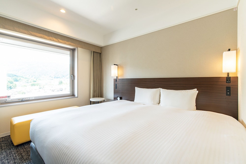 キングベッドルーム 禁煙 | 京都山科 ホテル山楽