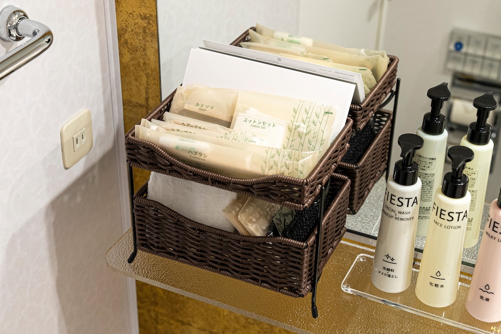 スーペリア ツインルーム 禁煙 バスルーム0 | 京都山科 ホテル山楽