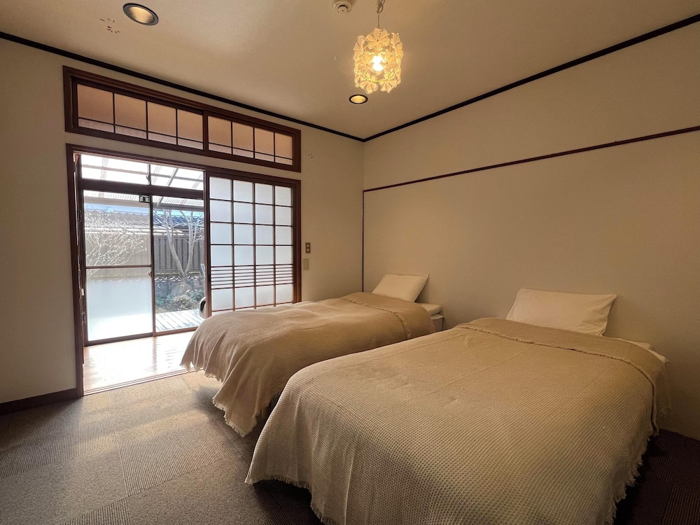 ベーシック ハウス 客室3 | Assiの家