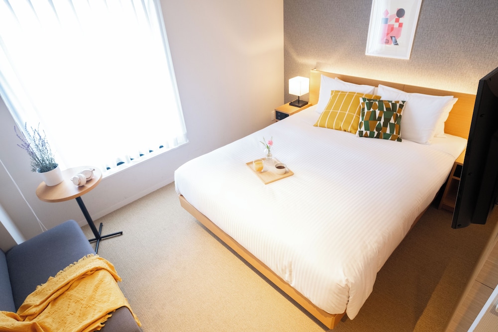 クラブ ダブルルーム クイーンベッド 1 台 禁煙 客室3 | KABIN Koji