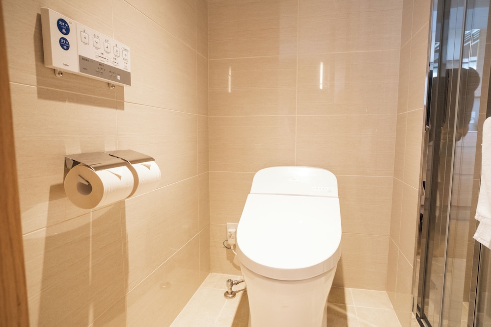 シティ ダブルルーム キングベッド 1 台 禁煙 バスルーム3 | KABIN Koji